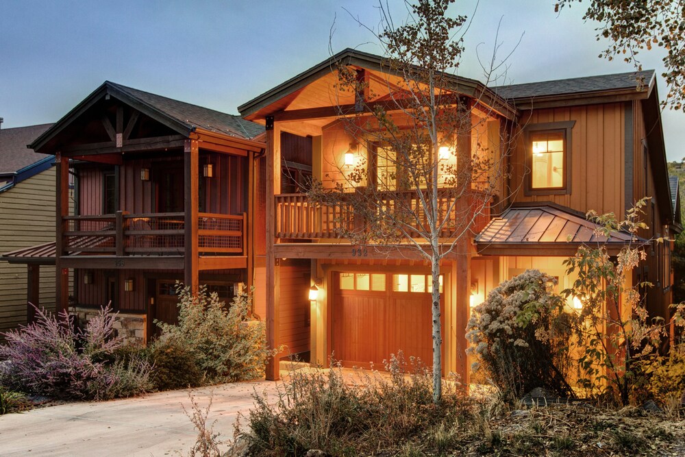 Abode at Quit 'N Time — 4-Star Luxury Hotel in Bridgeport, United States