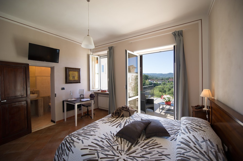 Borgo Cortese — 4-Star Luxury Hotel in Gavi, Italy
