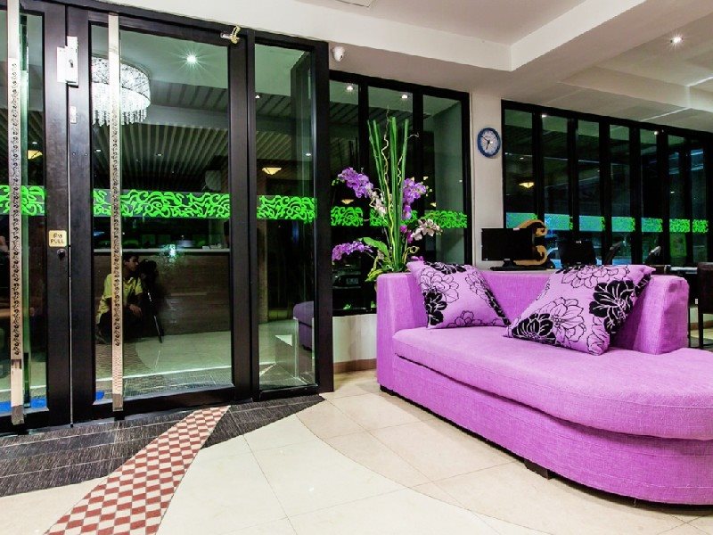 D Day Suite