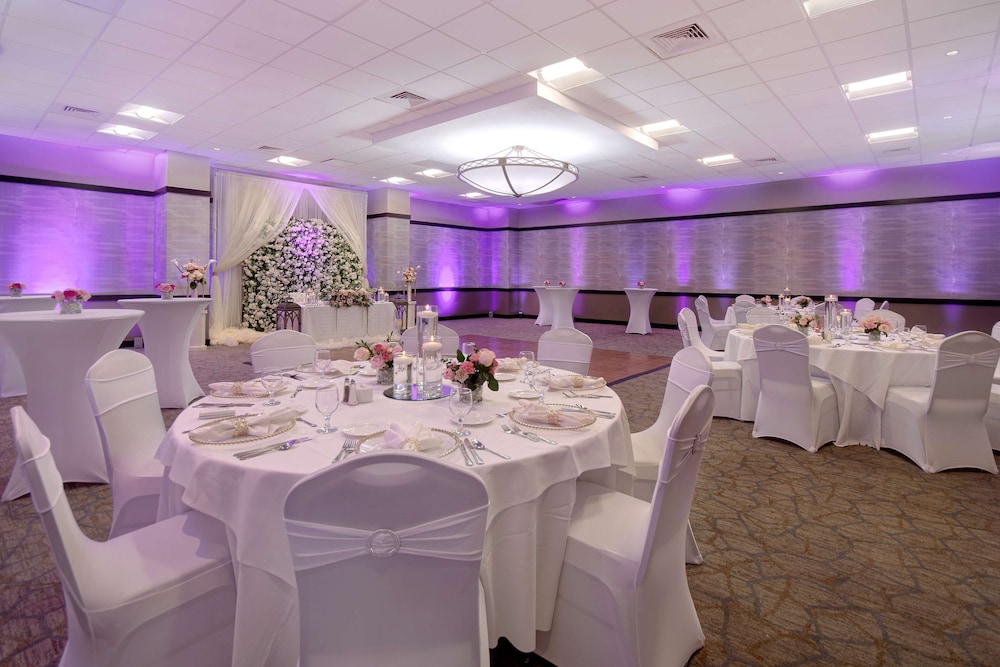 Embassy Suites by Hilton Jacksonville Baymeadows - photo 80