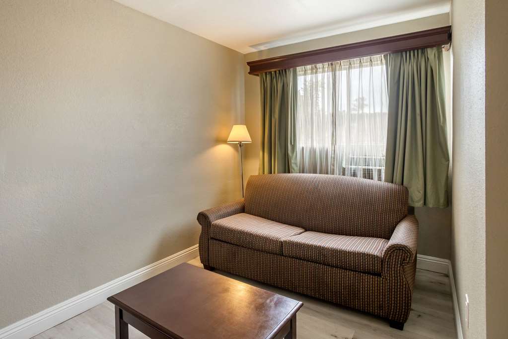 Quality Inn & Suites El Cajon San Diego East - photo 25