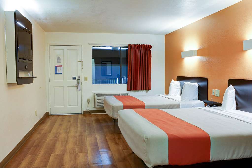 Motel 6 Bishop CA - photo 9