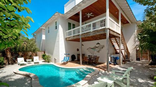 Seashell - carbon neutral hotel in Anna Maria
