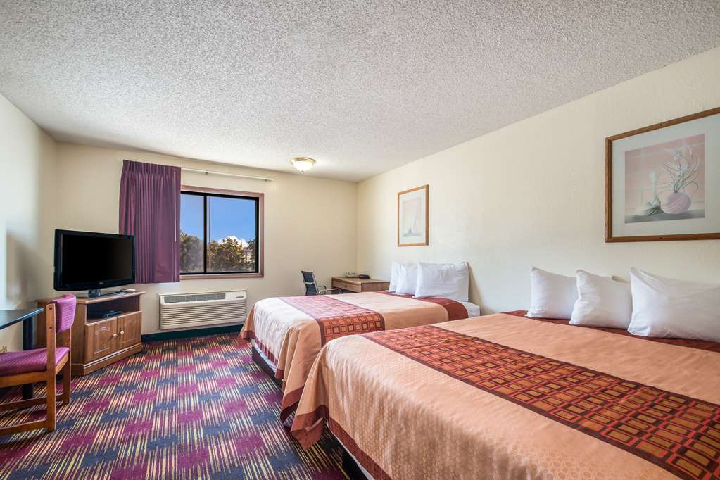 Americas Best Value Inn & Suites Harrisonville - photo 11
