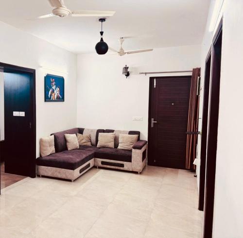 Sunshine Stay Jaipur — 5-Star Luxury Hotel in Jaipur, India