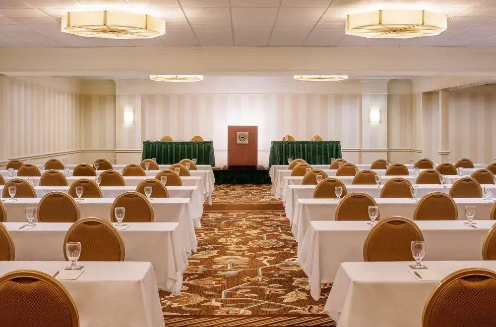 Wyndham Providence Airport - photo 13