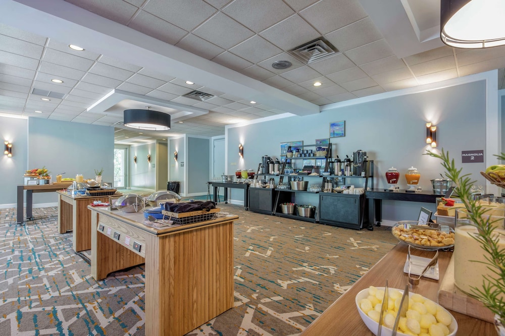 DoubleTree by Hilton Birmingham Perimeter Park - photo 52