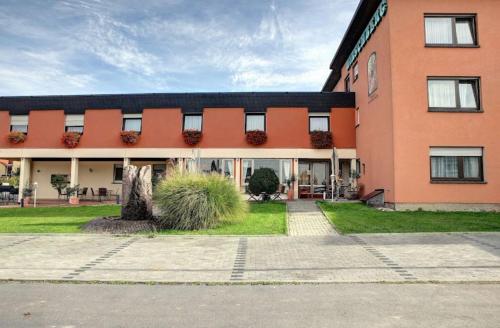 Hotel Hirschberg — hotel in Birkenau