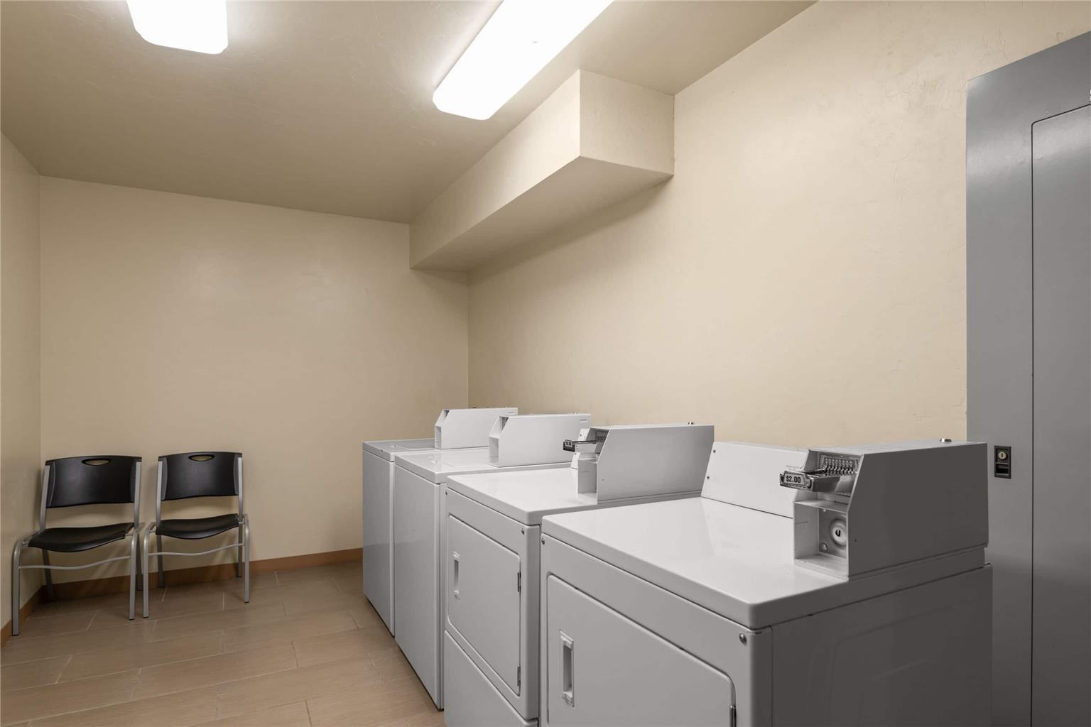 Days Inn by Wyndham Chino Valley - photo 25