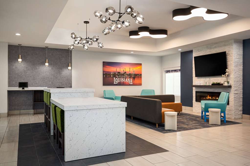 La Quinta Inn & Suites by Wyndham Gonzales LA - photo 9