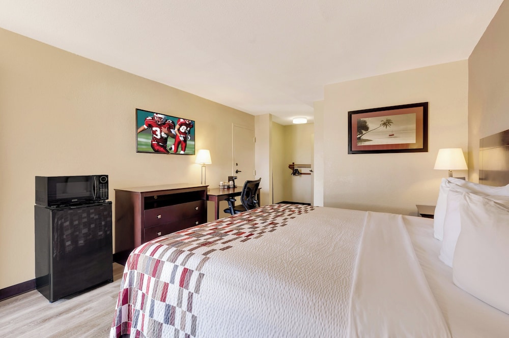 Red Roof Inn Gulfport Biloxi Airport - photo 10