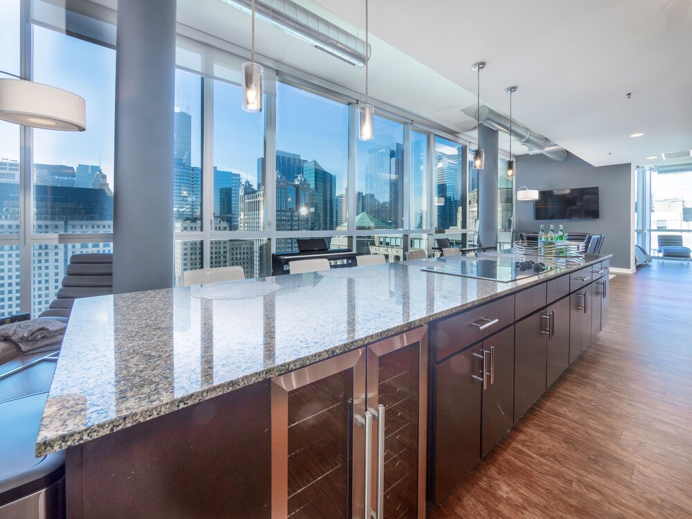 Furnished Suites in the Heart of River North - photo 19