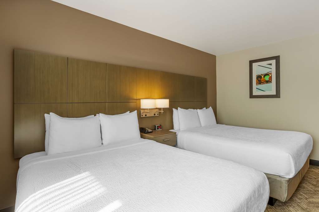 Best Western Brooklyn Coney Island Inn - photo 8