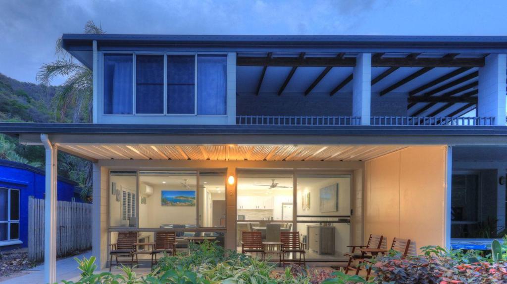 Island View Unit 2 — 4-Star Luxury Hotel in Arcadia, Australia