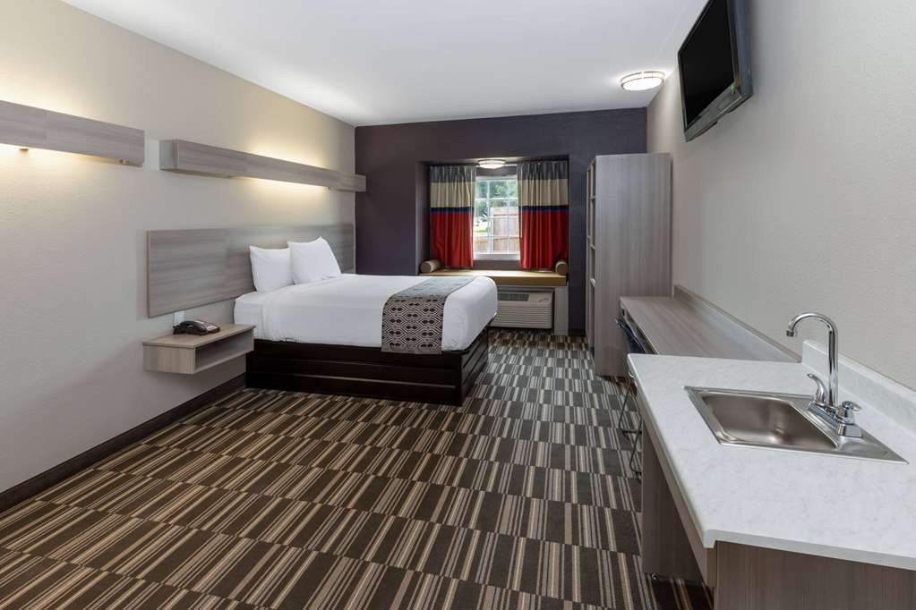 Microtel Inn & Suites by Wyndham Bossier City - photo 49
