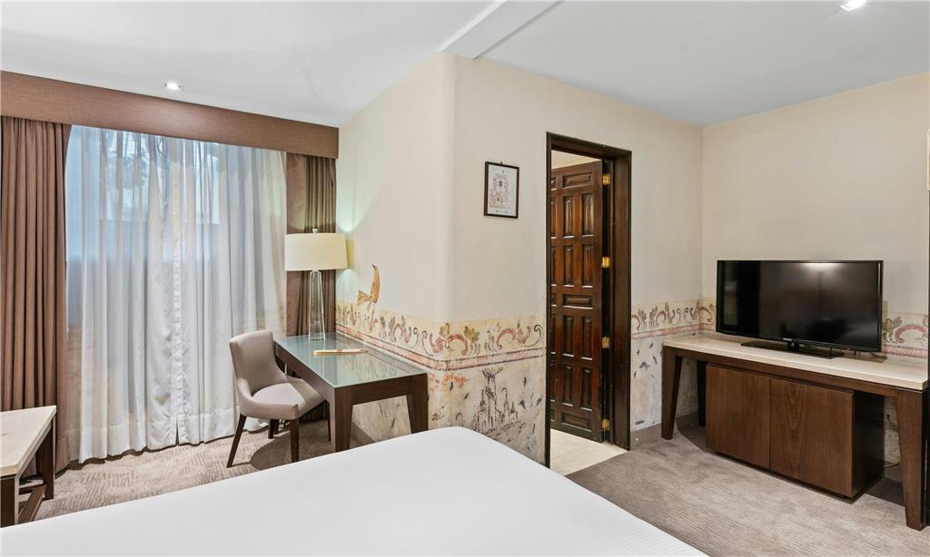 Grand Class Twin Bed