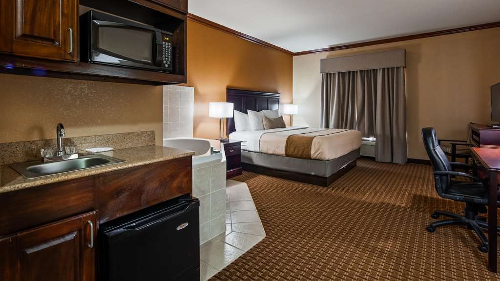 Best Western Granbury Inn & Suites - photo 10