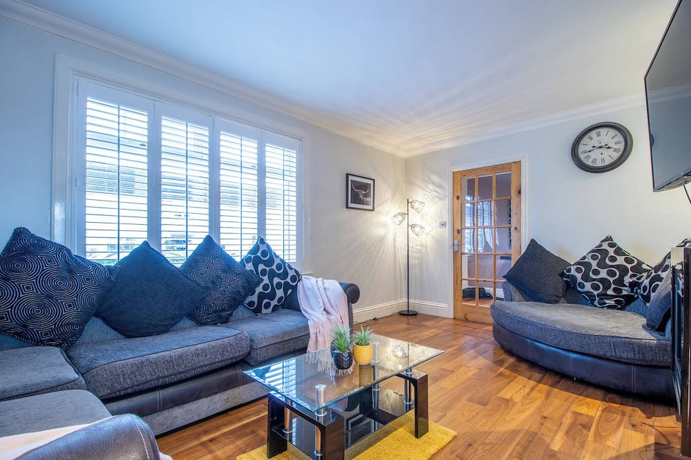 The Brigg - carbon neutral hotel in Coatbridge