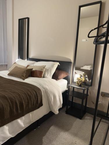 Elegant and Sophisticated and we mean it — 4-Star Luxury Hotel in Liverpool, United Kingdom