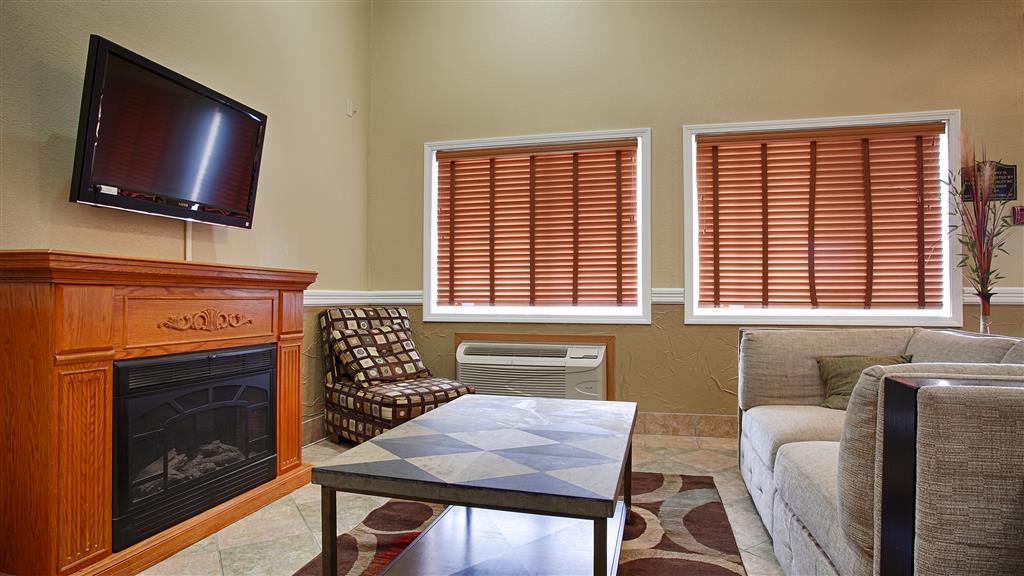 Best Western Alexandria Inn - photo 11