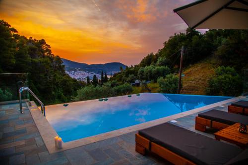 Petrino Villas — 4-Star Luxury Hotel in Skopelos, Greece