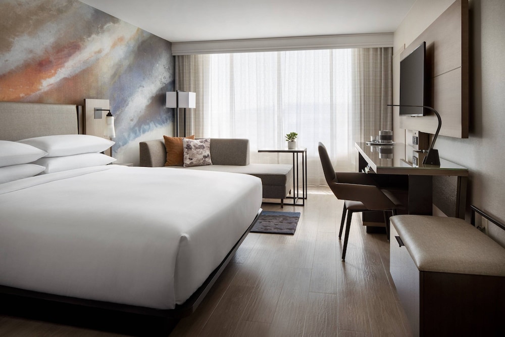 Torrance Marriott Redondo Beach - photo 11