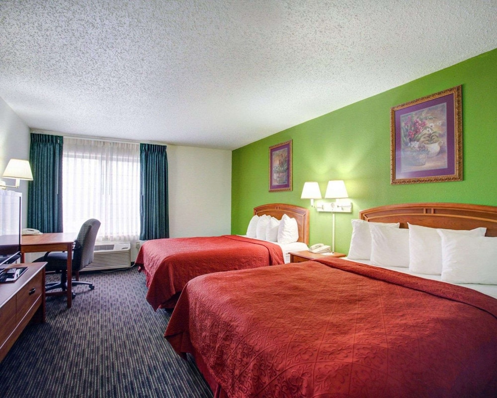Quality Inn & Suites Airport - photo 11
