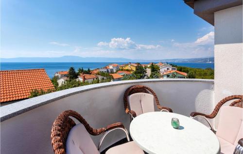 Cozy Apartment In Omisalj With Kitchen — 4-Star Luxury Hotel in Omisalj, Croatia
