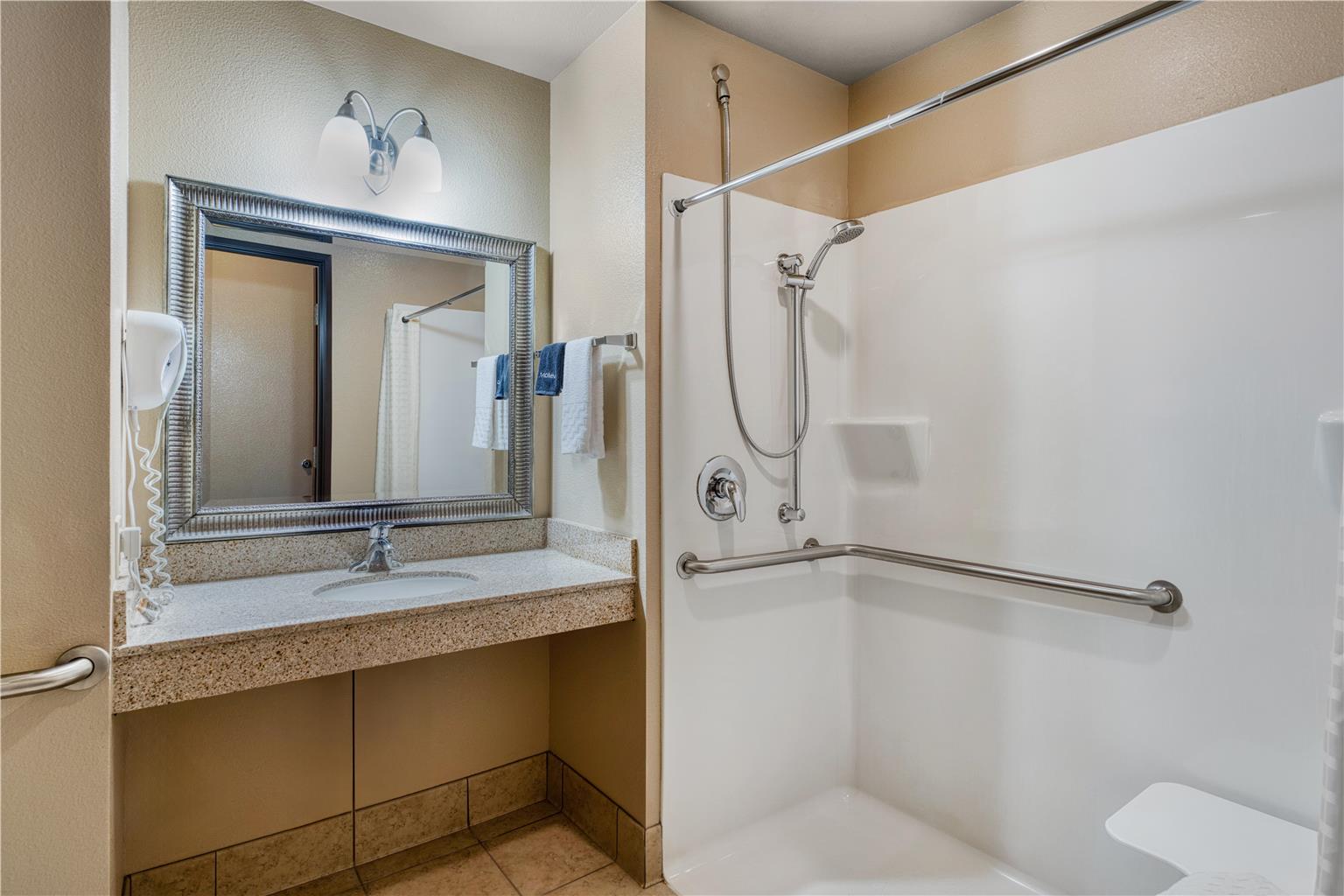 Best Western Shelby Inn & Suites - photo 37