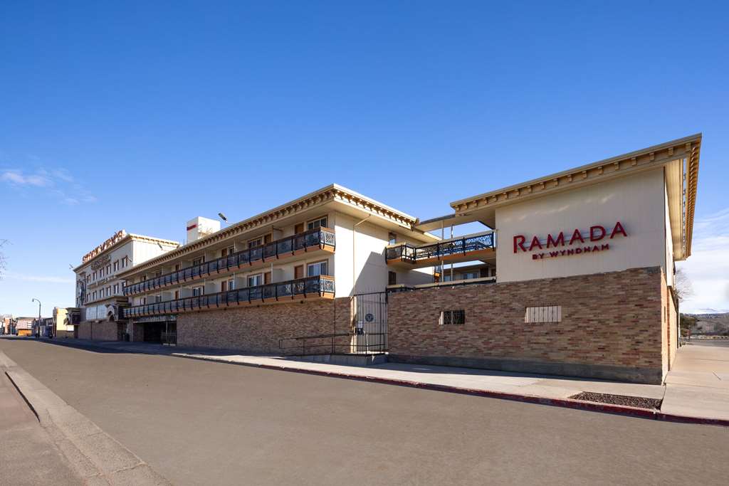Ramada by Wyndham Elko Hotel at Stockmen's Casino - photo 3