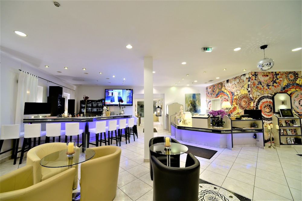 Ascot Hotel — Remscheid — photo 2