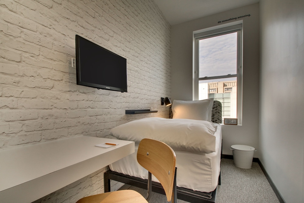 Hotel Hive - photo 19