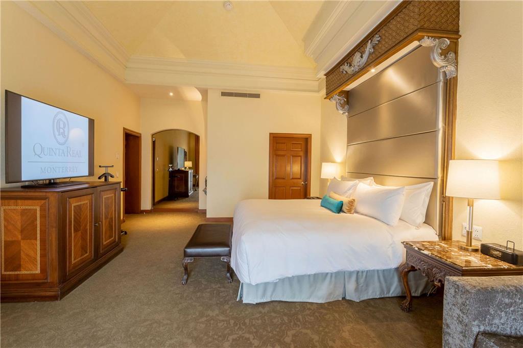 Presidentail Suite