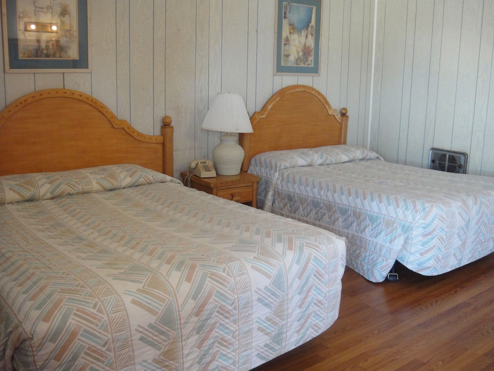 The Hills Motel - photo 7