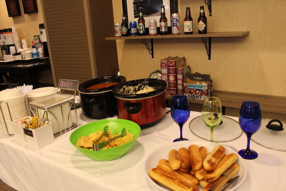 Hampton Inn Belton Kansas City area - photo 36