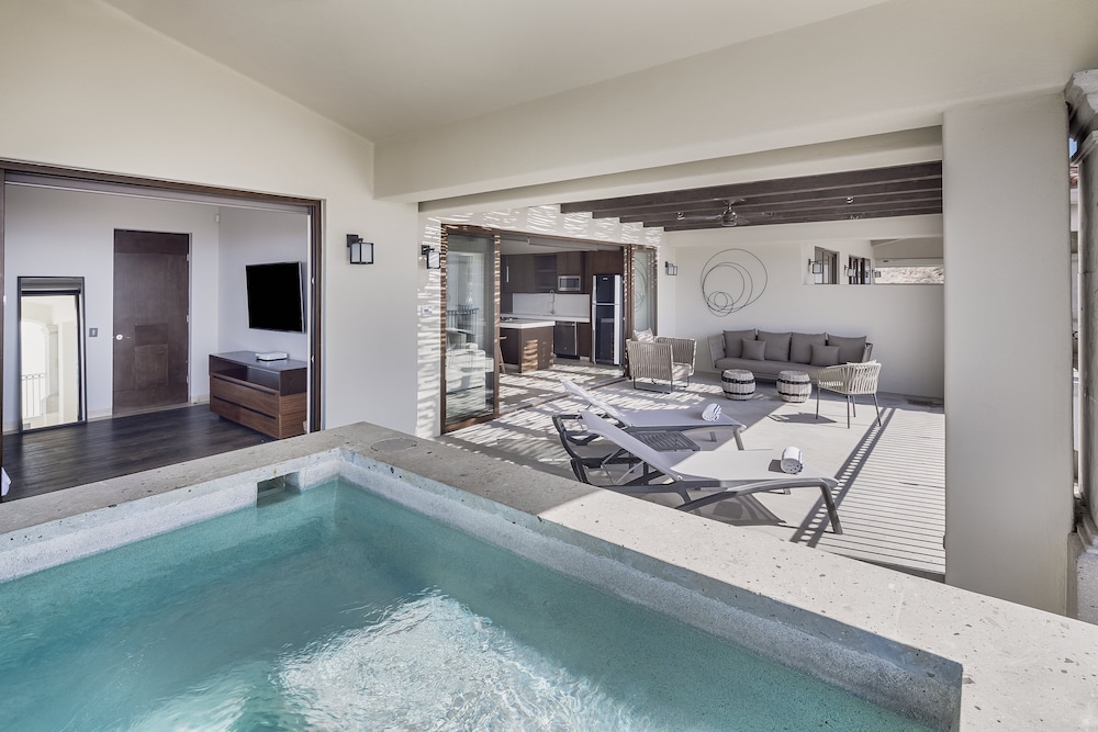Live Aqua Private Residences Los Cabos