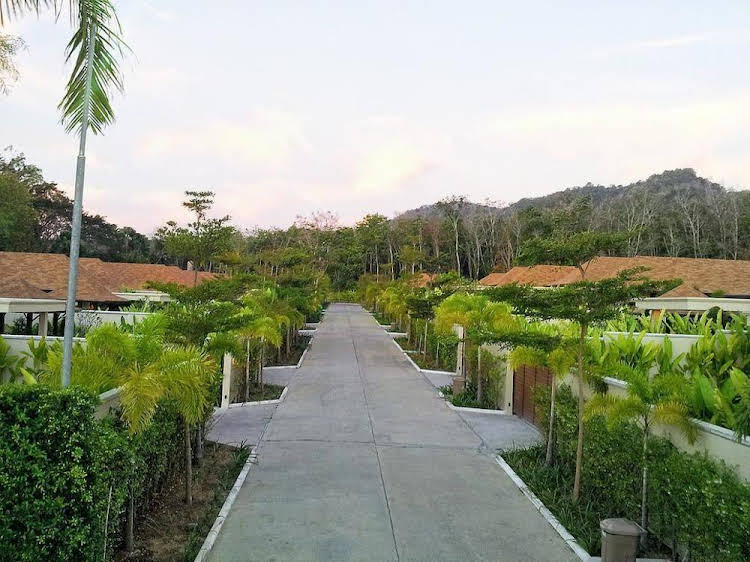 Ban Thai Villa — 4-Star Luxury Hotel in Rawai, Thailand