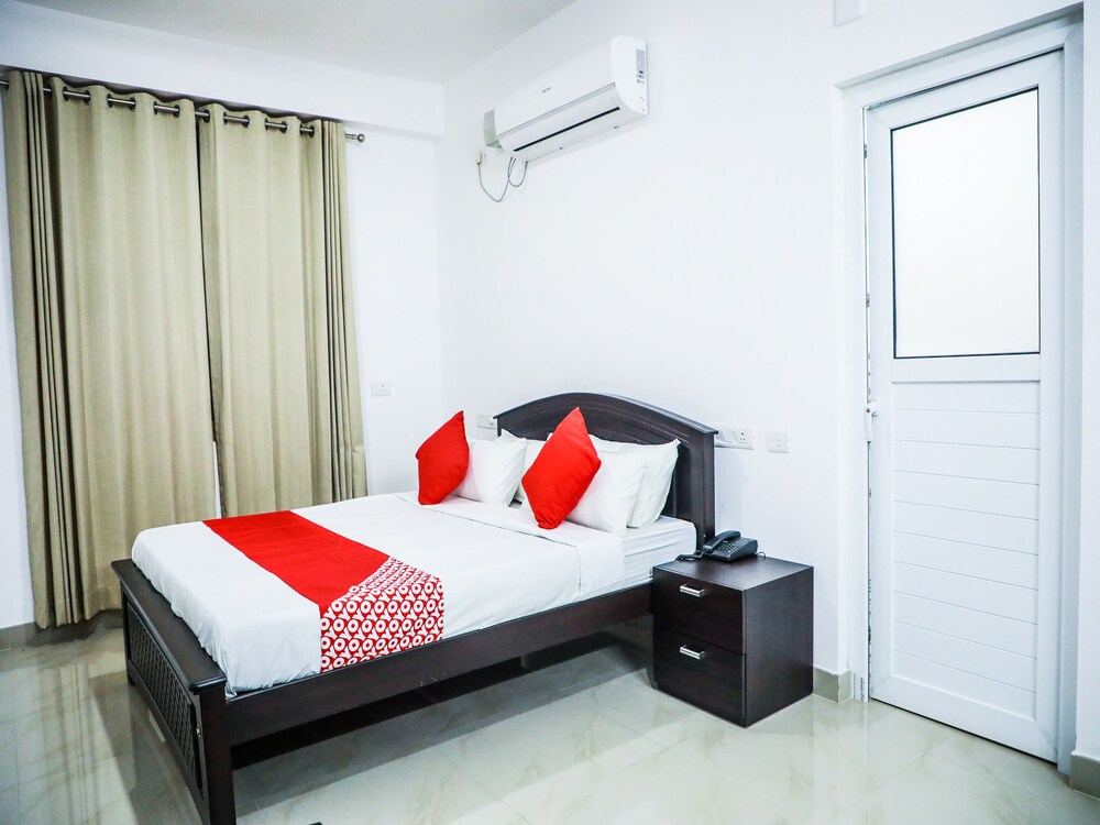 OYO 27757 Mayflower Residency in Kottayam, India