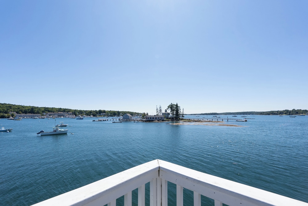 Tugboat Inn - photo 96