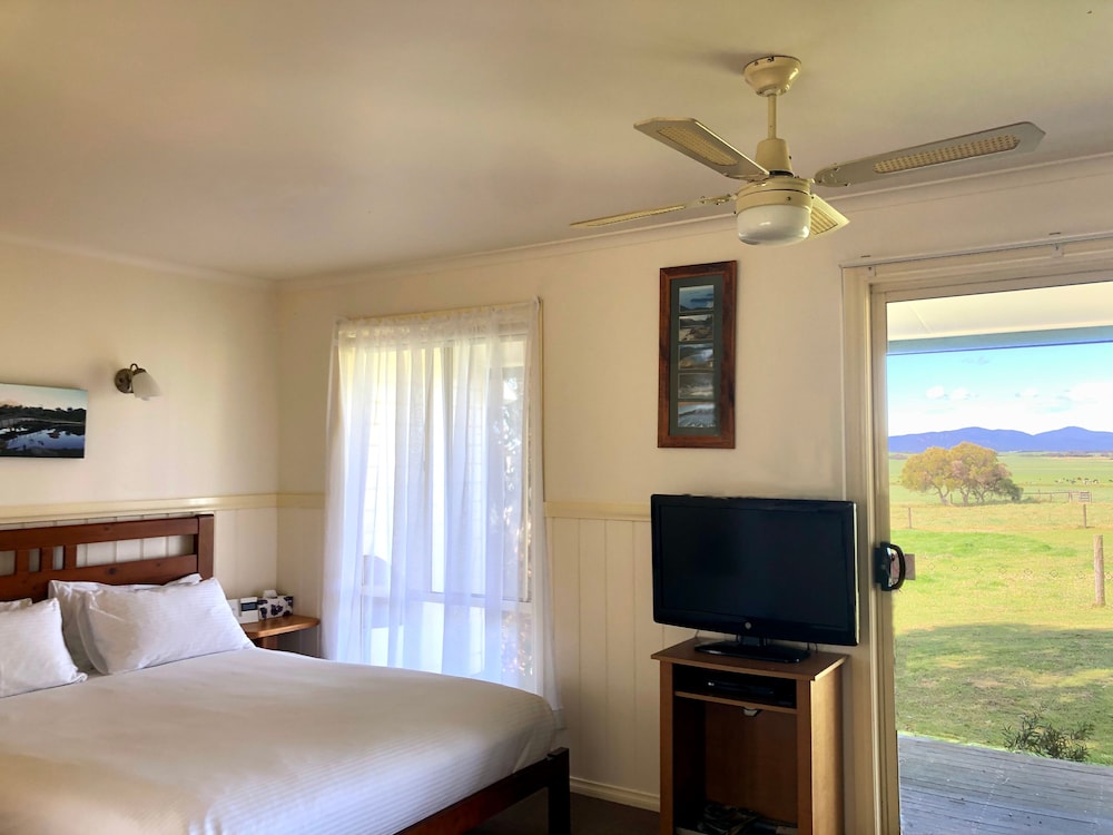 Promhills Cabins — North Wonthaggi — photo 3