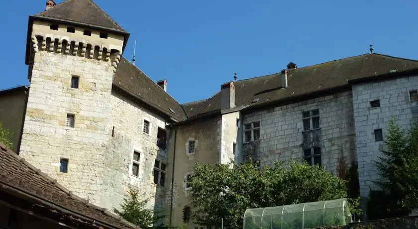 Lucys Garden — 4-Star Luxury Hotel in Annecy, France