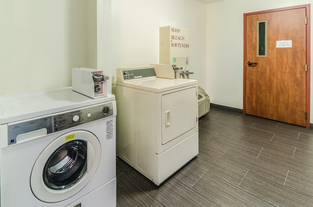 Holiday Inn Express & Suites Vinita by IHG - photo 27