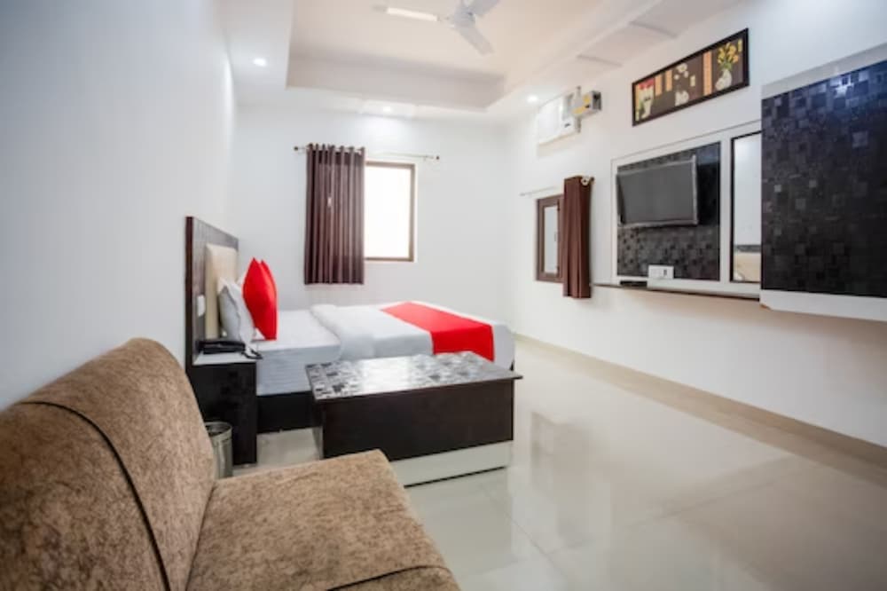 Goroomgo Raj Ganga Haridwar — hotel in Haridwar