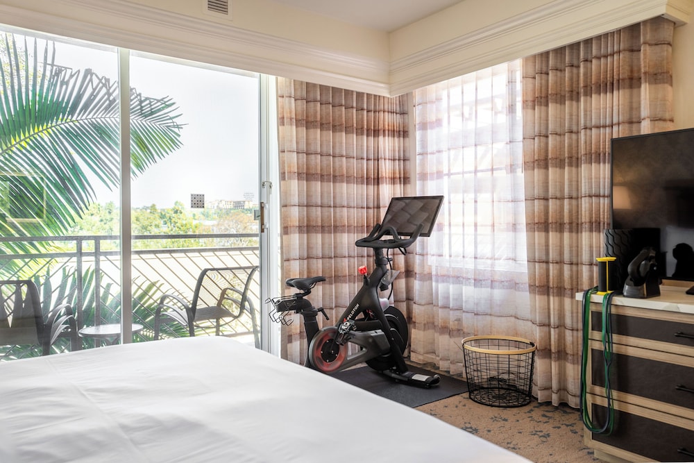 The Cassara Carlsbad Tapestry Collection by Hilton - photo 42
