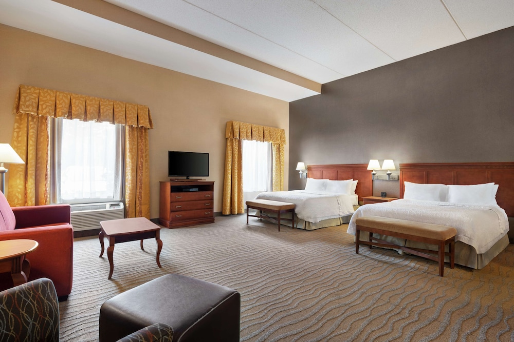 Hampton Inn & Suites Poughkeepsie - photo 7