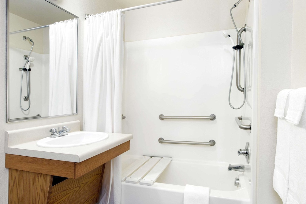 WoodSpring Suites Fort Worth Fossil Creek - photo 39