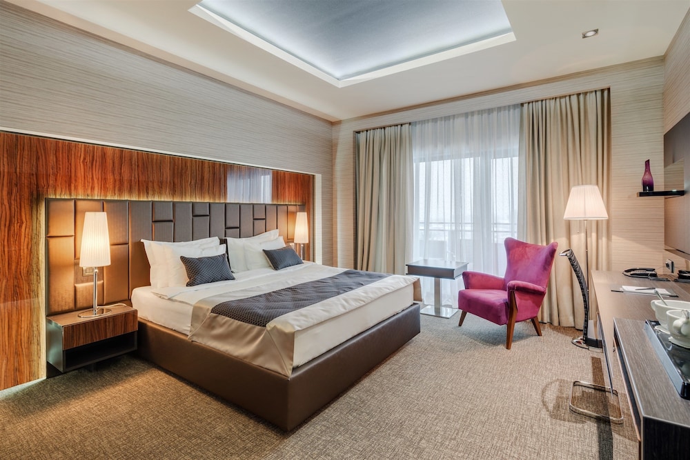 Sky Blue Hotel & Spa — Ploiesti — photo 4