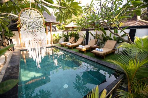 Villa Rumah Singa — 4-Star Luxury Hotel in Gili Air, Indonesia