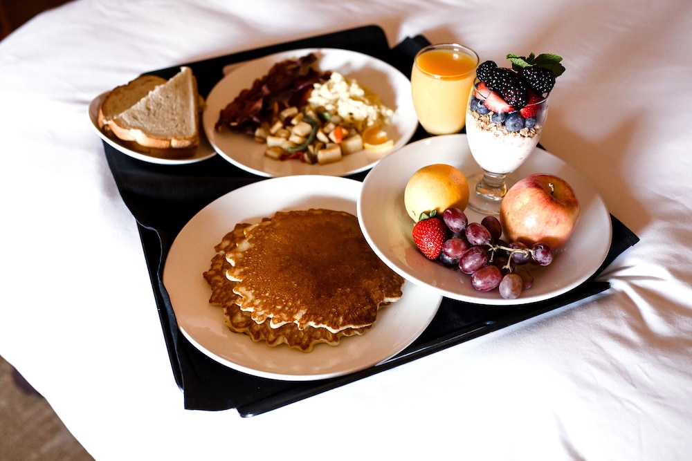 Lake Arrowhead Resort and Spa - photo 34