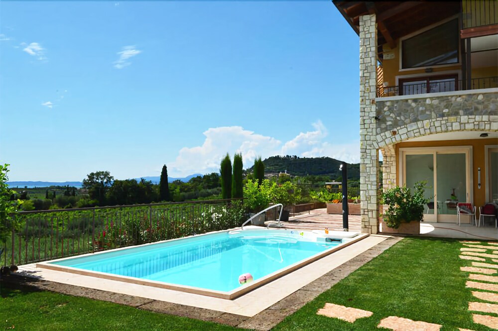 La Cipressina B&B — 4-Star Luxury Hotel in Cavajon Veronese, Italy